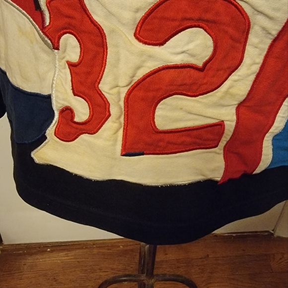 VINTAGE JULIUS ERVING APPLIQUED PIECE OF ART T-SHIRT WITH EMBROIDERED SIGNATURE - Picture 3 of 6